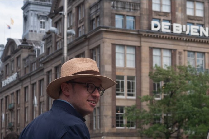 Jan on Dam Square, photographed for the indebuurt article